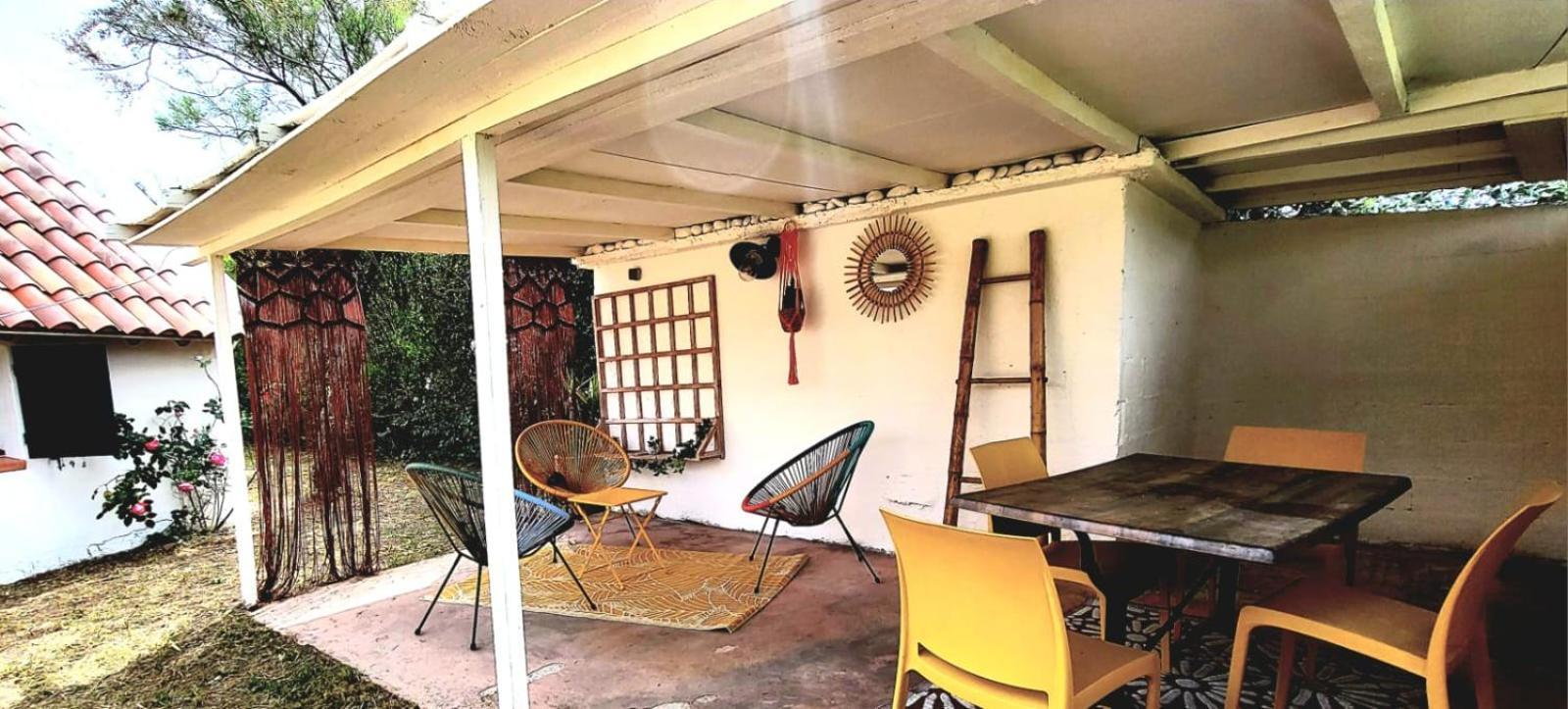 Terre De Boheme Hotel Vestric-et-Candiac Bagian luar foto