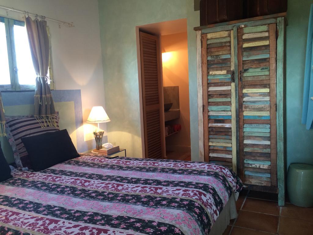 Terre De Boheme Hotel Vestric-et-Candiac Bagian luar foto