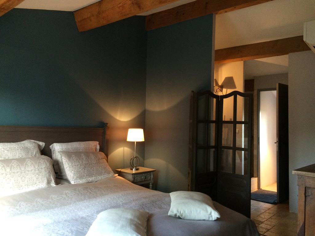 Terre De Boheme Hotel Vestric-et-Candiac Bagian luar foto