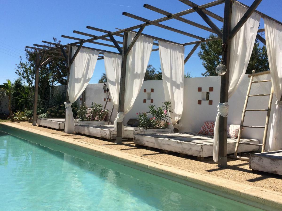 Terre De Boheme Hotel Vestric-et-Candiac Bagian luar foto